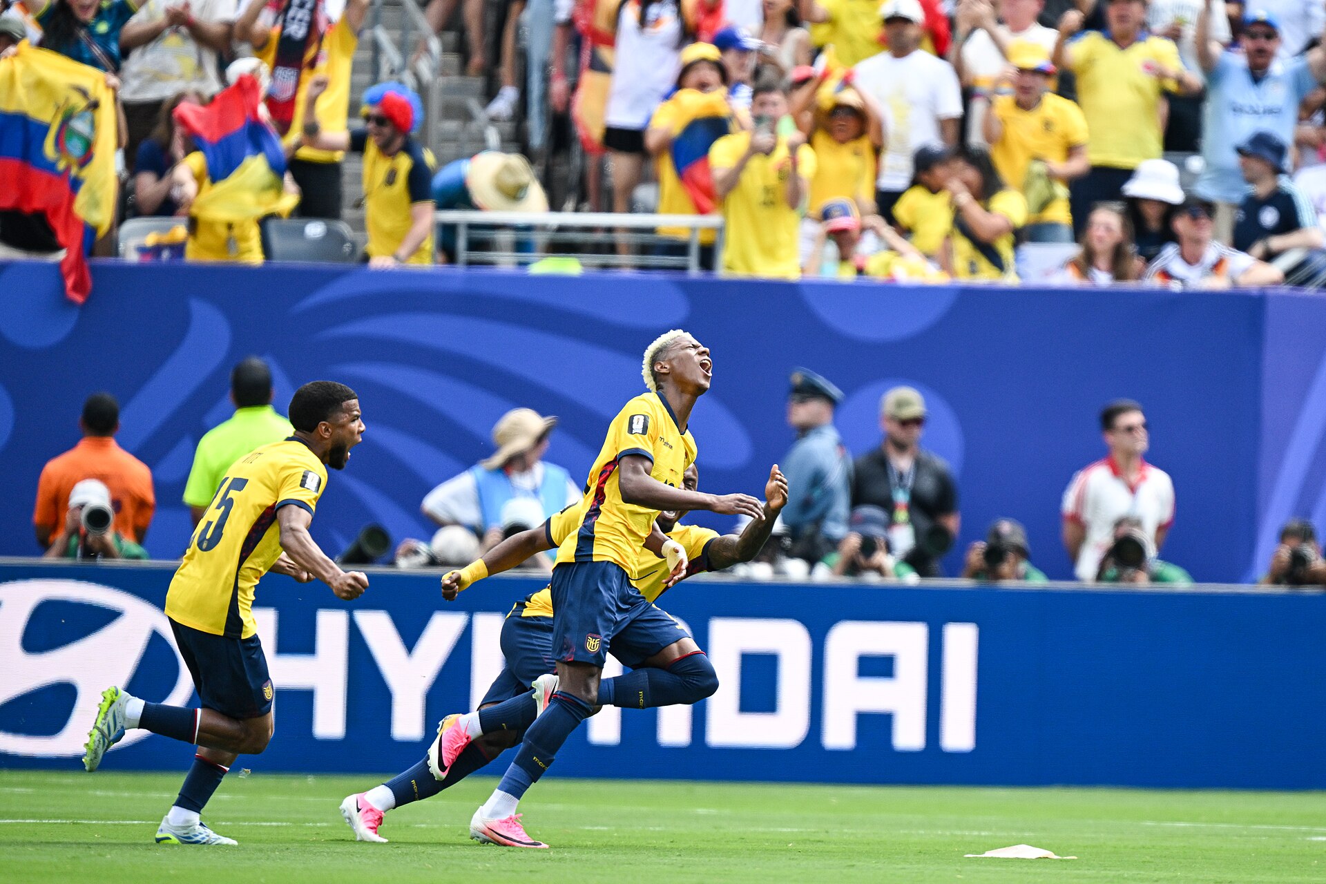 EAST RUTHERFORD, UNITED STATES - June 25: Nilson Angulo #20 of Ecuador and team mates react after scoring during the FIFA World Cup 2026 Group E match between Ecuador  and  Germany on June 25, 2026 MetLife Stadium, East Rutherford, New Jersey