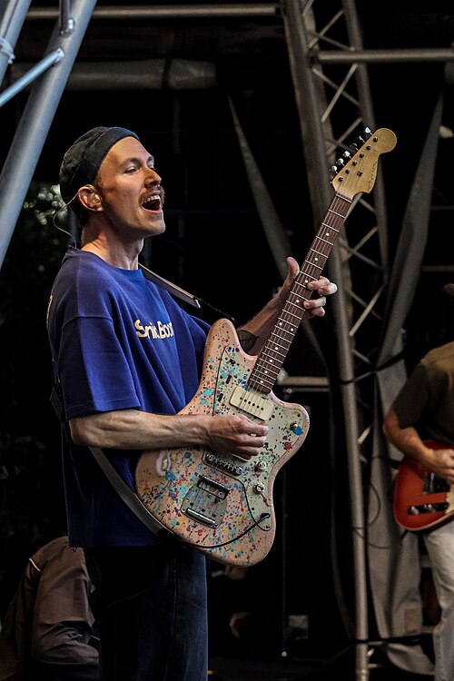Paul Hammer playing withing Will Linley