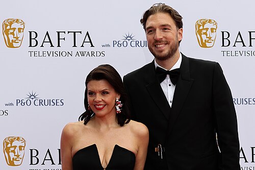 Roxanne Hoyle (LadBabyMum) & Mark Hoyle (LadBaby) at the TV BAFTA red carpet, May 26