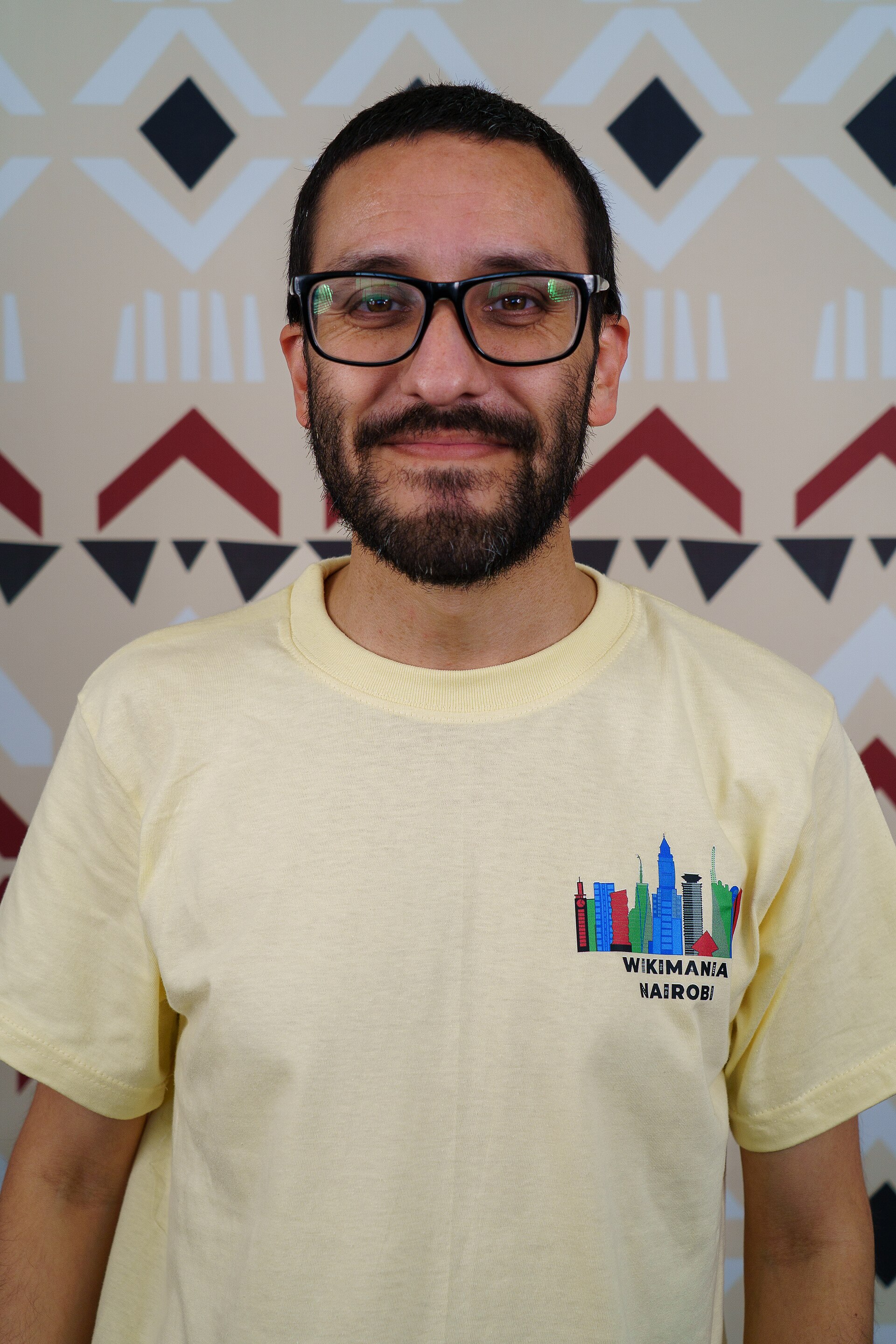 Sebastián Flores portrait at Wikimania 2025 WikiPortraits Studio