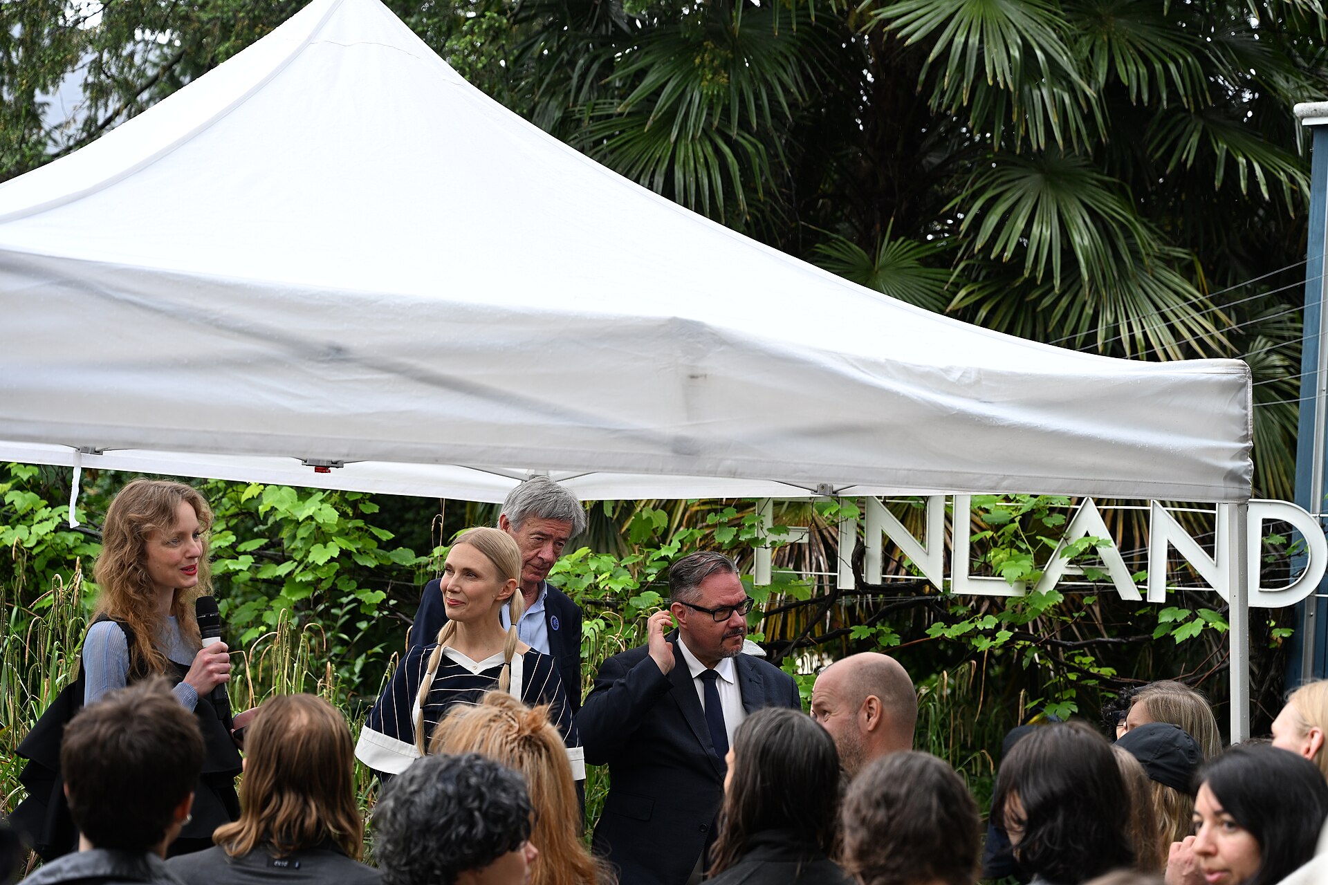 Stefanie Hessler, Jenna Sutela, opening of the finnish pavilon