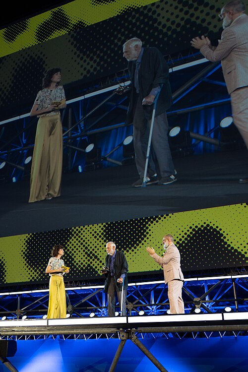 Swiss actor Jean-Luc Bideau receives a lifetime achievement award at the 79th Locarno Film Festival 2026