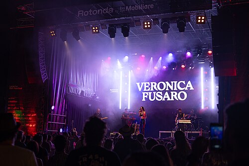Swiss singer Veronica Fusaro performing at the Rotonda of the 79th Locarno Film Festival 2026