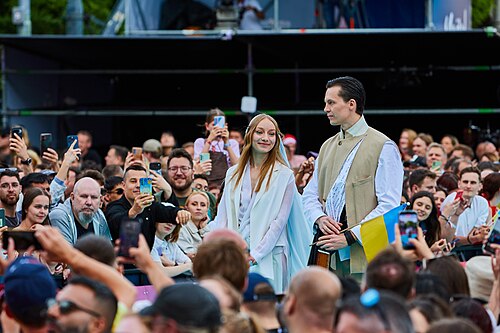 Viktoria Leléka and Yaroslav Dzhus on Eurovision Turquoise Carpet 2026 003