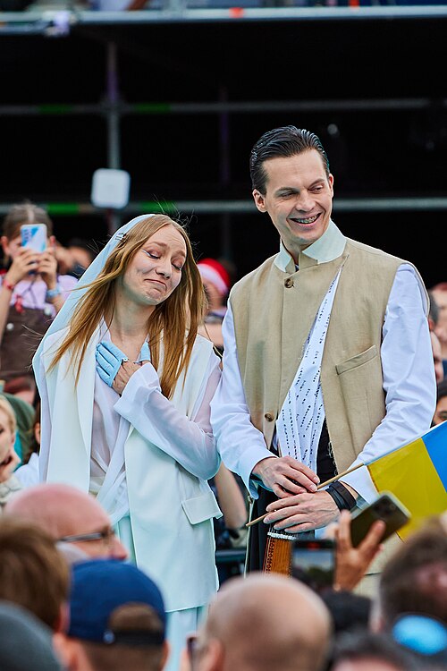 Viktoria Leléka and Yaroslav Dzhus on Eurovision Turquoise Carpet 2026 004