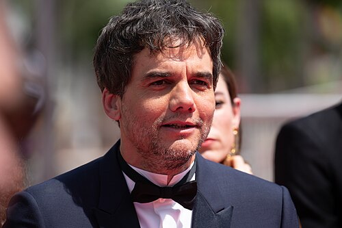 Wagner Moura at 2025 Cannes Red Carpet for O Agente Secreto
