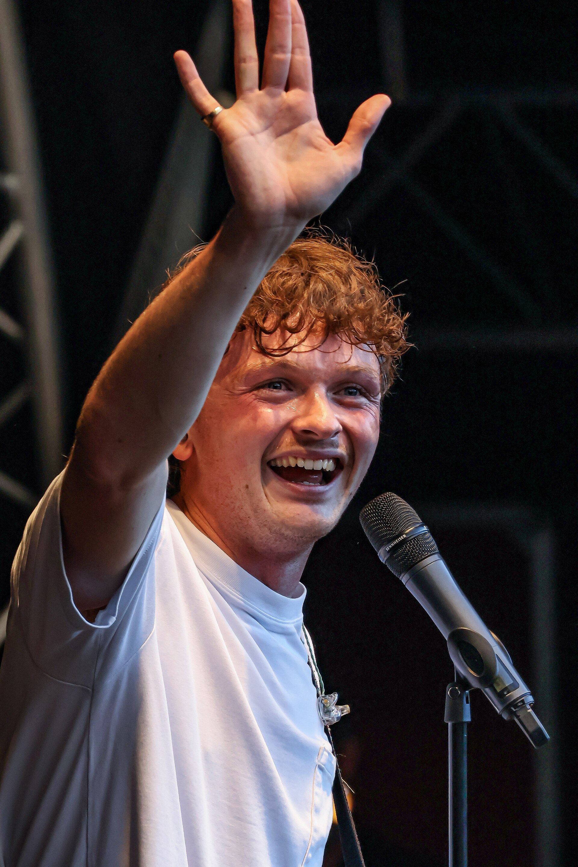 Will Linley performing at Kirstenbosch in 2026
