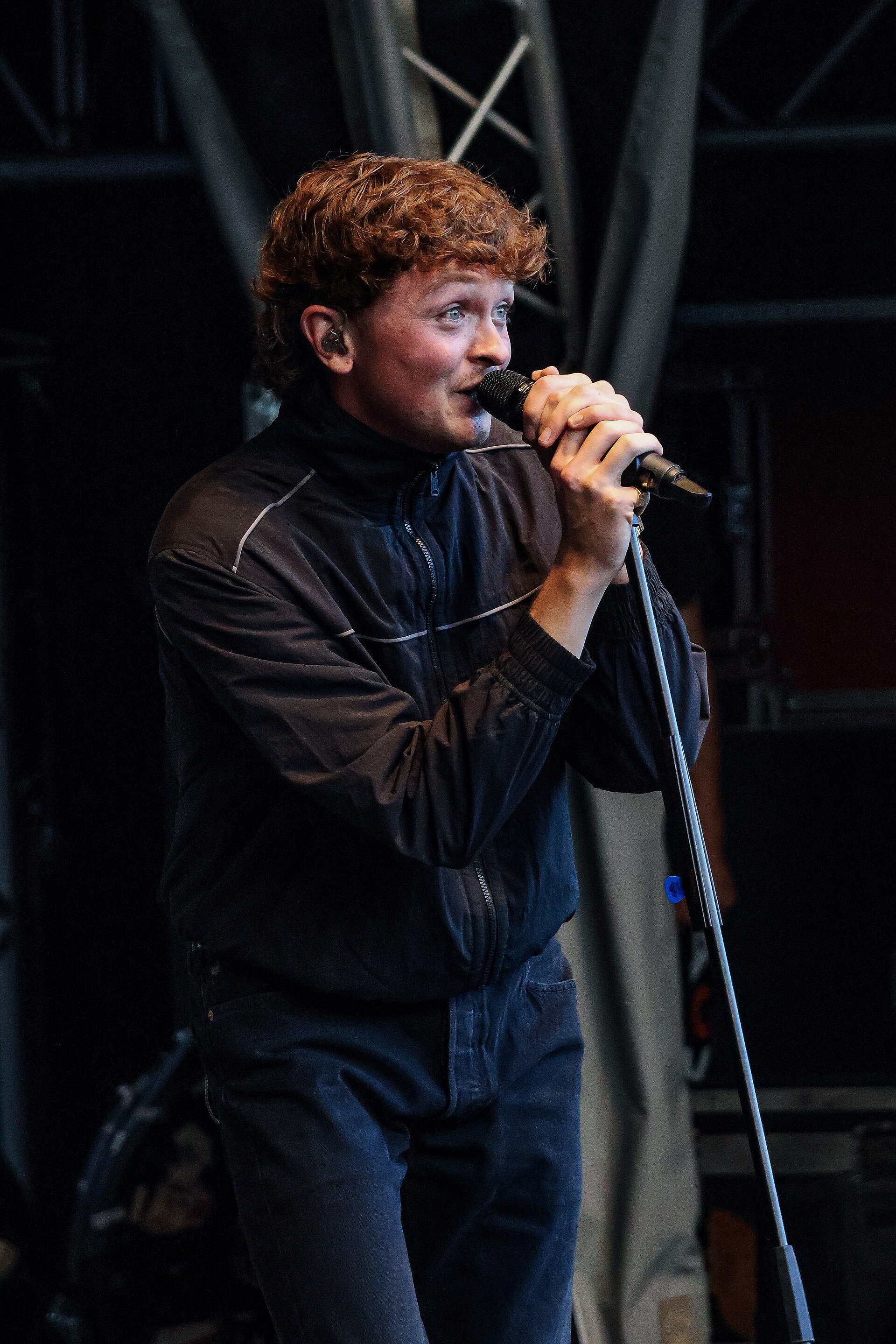 Will Linley performing at Kirstenbosch in 2026