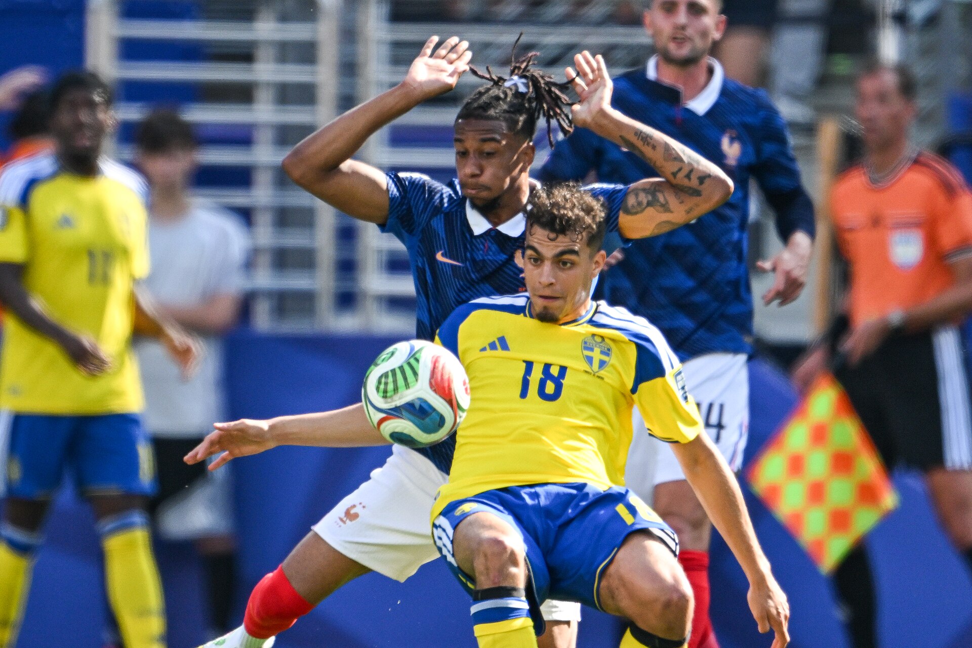 EAST RUTHERFORD, UNITED STATES - June 30: Yasin Ayari #18 of Sweden is in action against Michael Olise #11 of France during the FIFA World Cup 2026 round of 32 match between France  and Sweden on June 30, 2026 MetLife Stadium, East Rutherford, New Jersey